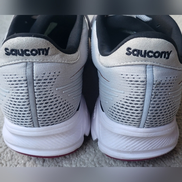 Saucony Ride 14 Gray Womens Running Trainers Sneakers Size 11 Wide - Picture 7 of 11